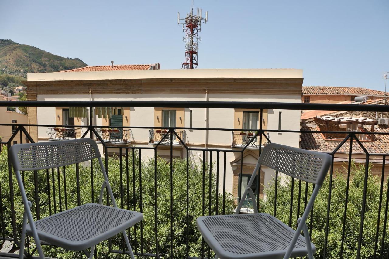 Sunny Flat - Self Apartments Cefalu Luaran gambar